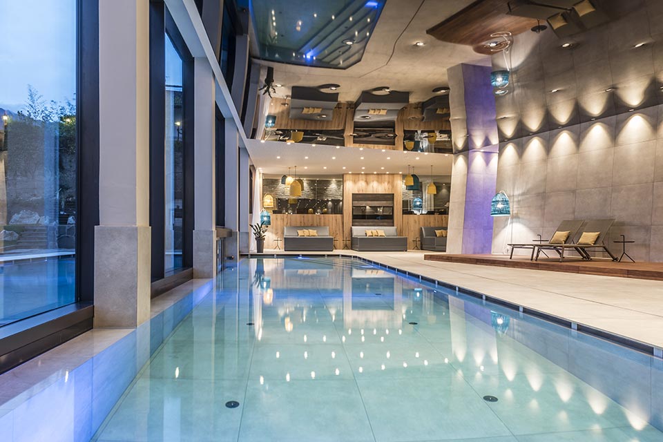 Centro wellness con iluminación LED